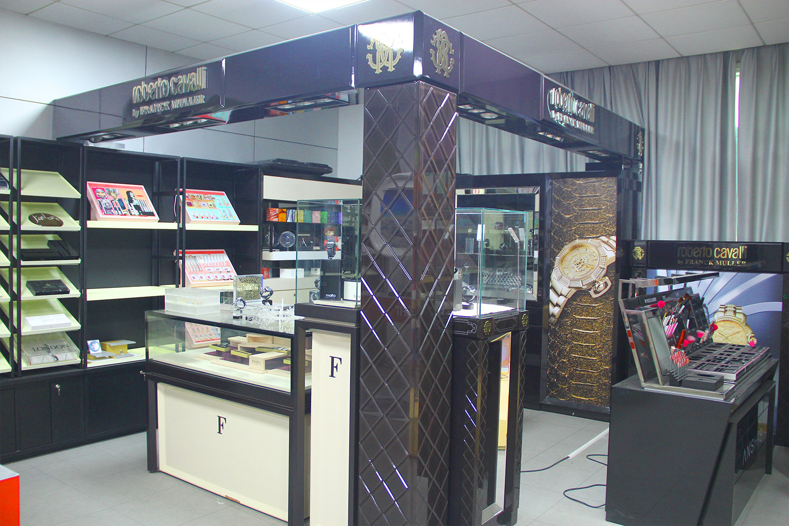 Cosmetics counter Cosmetics counter